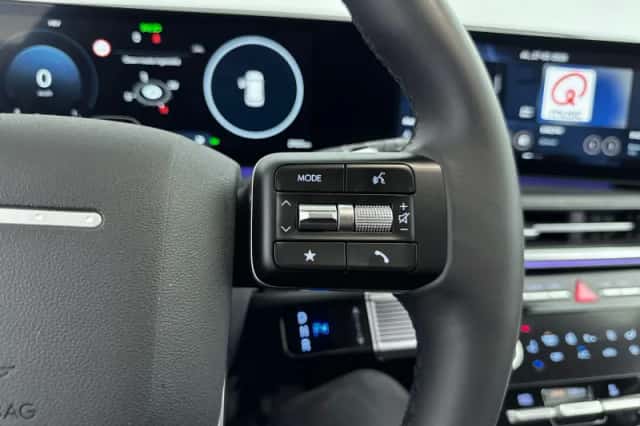 Hyundai Santa Fe (2025) thumbnail 16