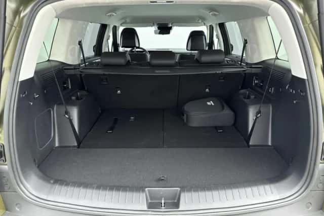 Hyundai Santa Fe (2025) thumbnail 17