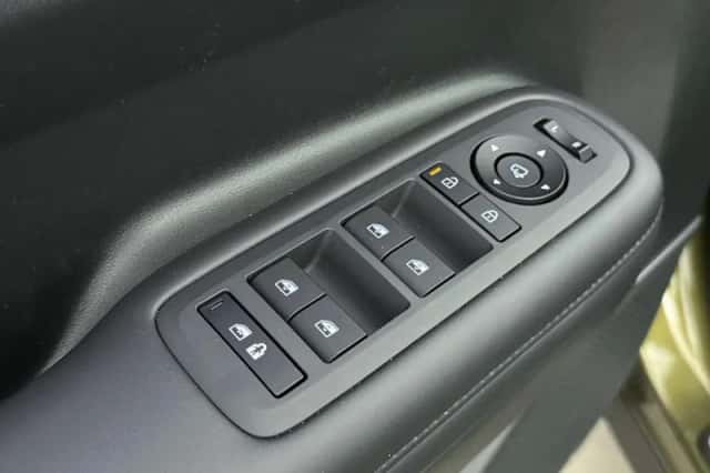 Hyundai Santa Fe (2025) thumbnail 19