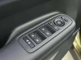 Hyundai Santa Fe (2025) thumbnail 19
