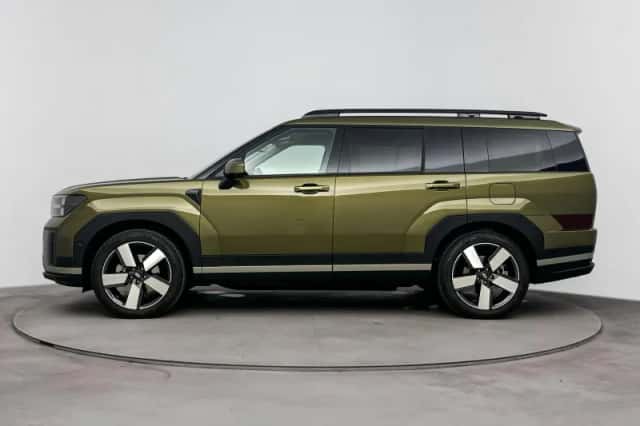Hyundai Santa Fe (2025) thumbnail 3