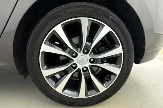 Hyundai i30 (2019) thumbnail 11
