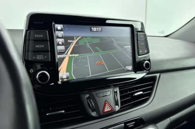 Hyundai i30 (2019) thumbnail 12