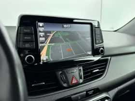 Hyundai i30 (2019) thumbnail 12