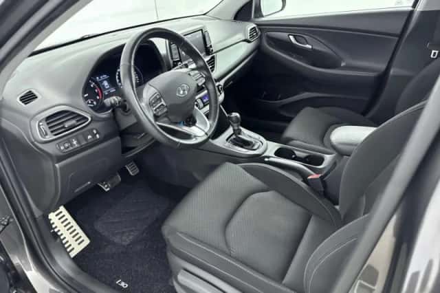Hyundai i30 (2019) thumbnail 16