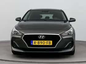 Hyundai i30 (2019) thumbnail 4