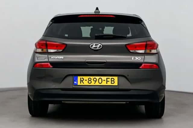 Hyundai i30 (2019) thumbnail 5