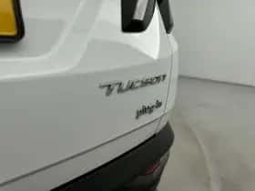 Hyundai Tucson (2022) thumbnail 12