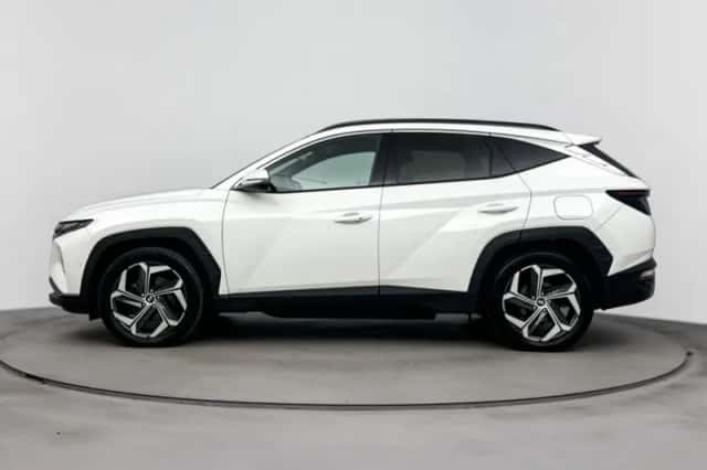 Hyundai Tucson (2022) thumbnail 3
