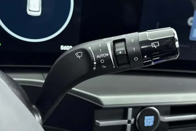 Hyundai Santa Fe (2025) thumbnail 17