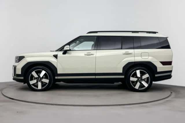 Hyundai Santa Fe (2025) thumbnail 3