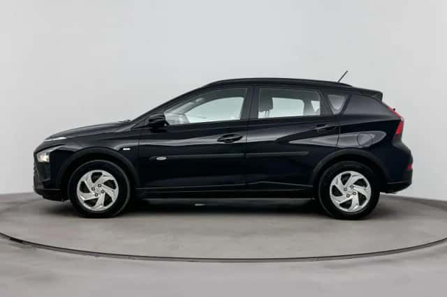 Hyundai Bayon (2022) thumbnail 3