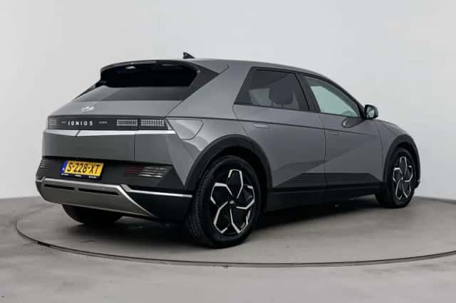 Hyundai Ioniq 5 (2025) thumbnail 2