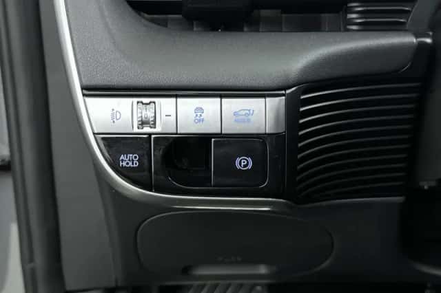 Hyundai Ioniq 5 (2025) thumbnail 17