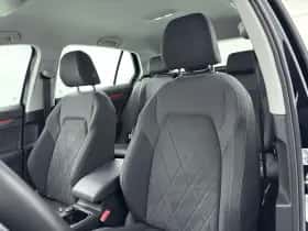 Volkswagen Golf (2023) thumbnail 14