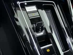 Volkswagen Golf (2023) thumbnail 25