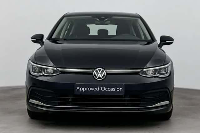 Volkswagen Golf (2023) thumbnail 5