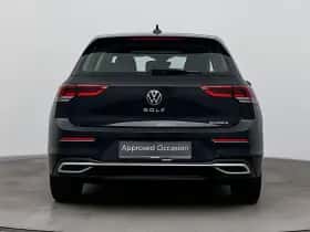 Volkswagen Golf (2023) thumbnail 6