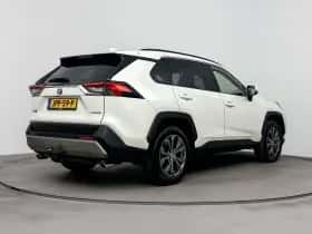 Toyota RAV4 (2022) thumbnail 2