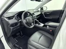 Toyota RAV4 (2022) thumbnail 11