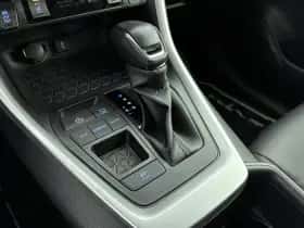 Toyota RAV4 (2022) thumbnail 17