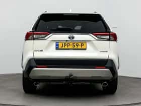 Toyota RAV4 (2022) thumbnail 5