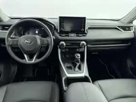 Toyota RAV4 (2022) thumbnail 8
