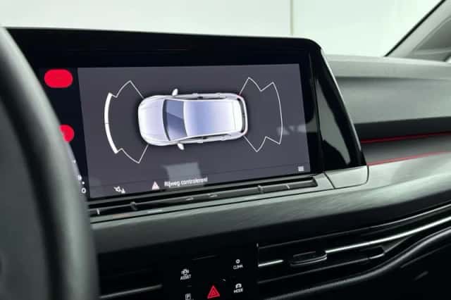 Volkswagen Golf (2021) thumbnail 12
