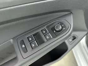 Volkswagen Golf (2021) thumbnail 17
