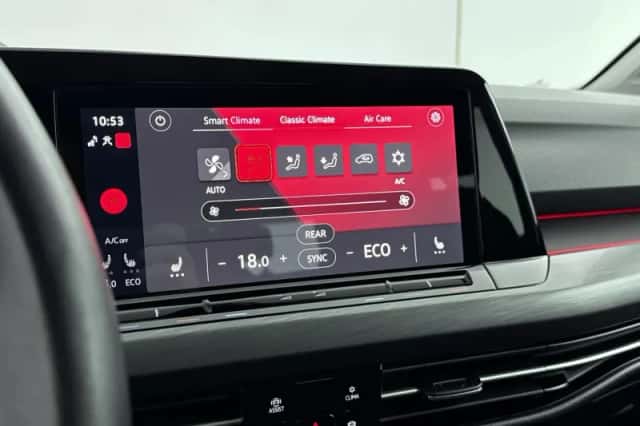 Volkswagen Golf (2021) thumbnail 21