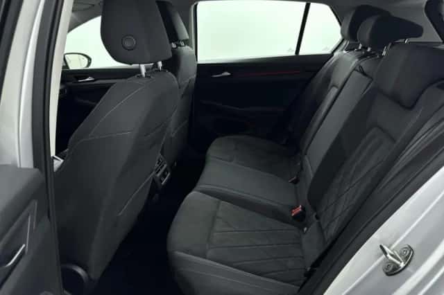 Volkswagen Golf (2021) thumbnail 26