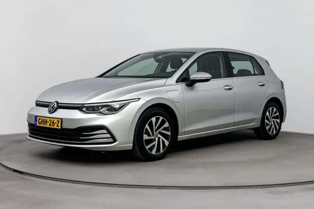 Volkswagen Golf (2021) thumbnail 27