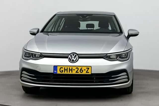 Volkswagen Golf (2021) thumbnail 5