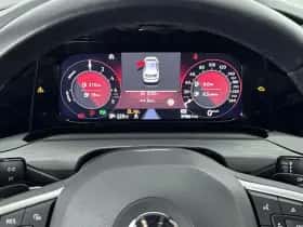 Volkswagen Golf (2021) thumbnail 10