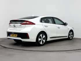 Hyundai Ioniq (2018) thumbnail 2