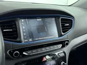Hyundai Ioniq (2018) thumbnail 17