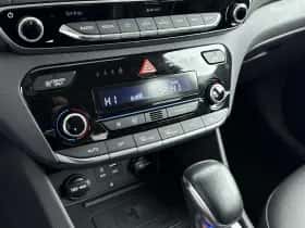 Hyundai Ioniq (2018) thumbnail 22