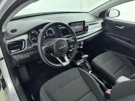 Kia Rio (2023) thumbnail 15