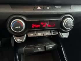 Kia Rio (2023) thumbnail 20