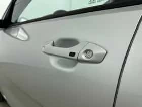 Kia Rio (2023) thumbnail 22