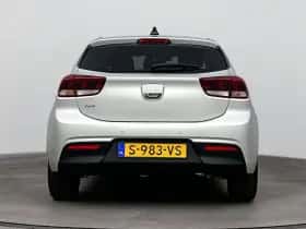 Kia Rio (2023) thumbnail 6