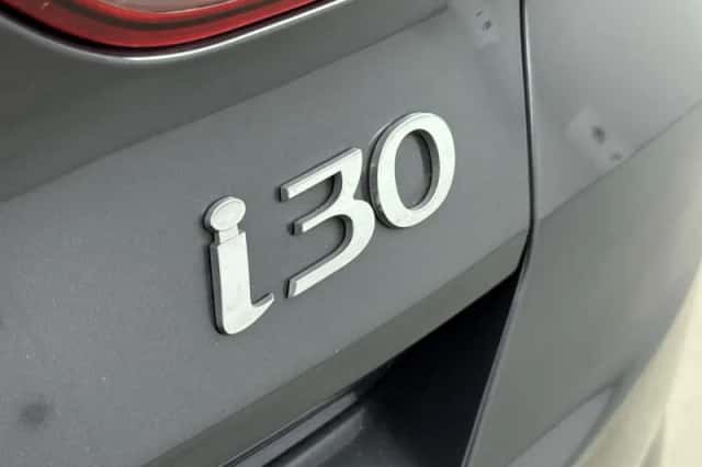 Hyundai i30 (2023) thumbnail 18