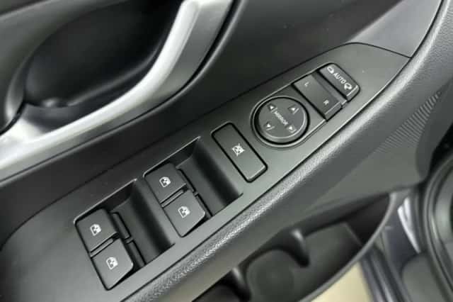 Hyundai i30 (2023) thumbnail 22