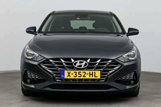 Hyundai i30 (2023) thumbnail 4