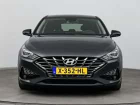 Hyundai i30 (2023) thumbnail 4