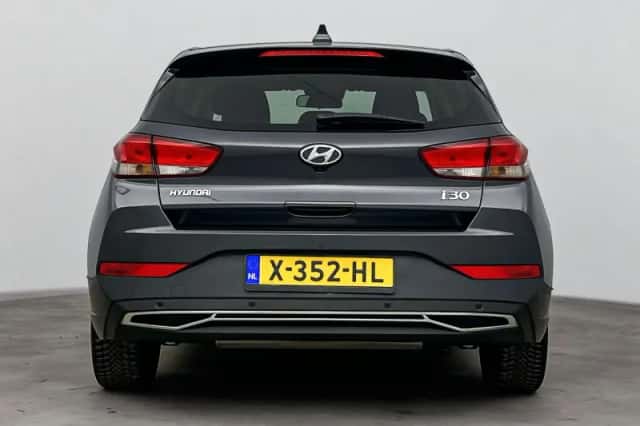 Hyundai i30 (2023) thumbnail 5