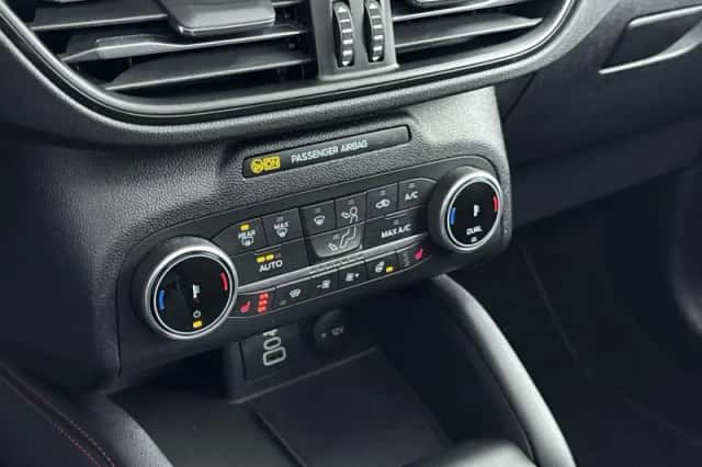 Ford Kuga (2022) thumbnail 18