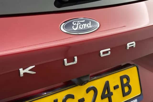 Ford Kuga (2022) thumbnail 24