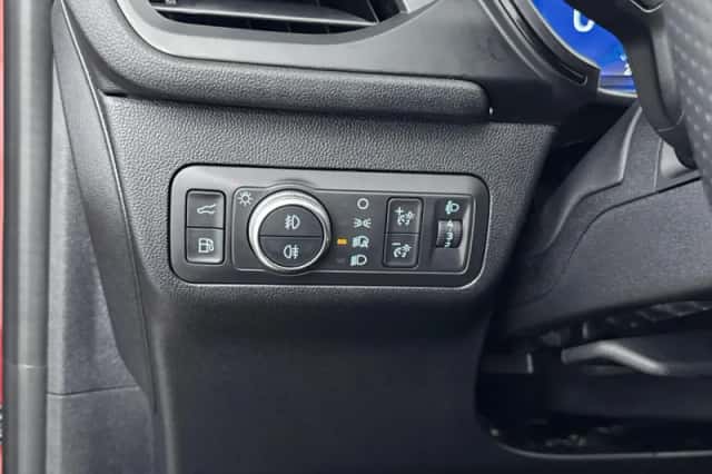 Ford Kuga (2022) thumbnail 26