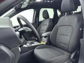 Ford Kuga (2022) thumbnail 30